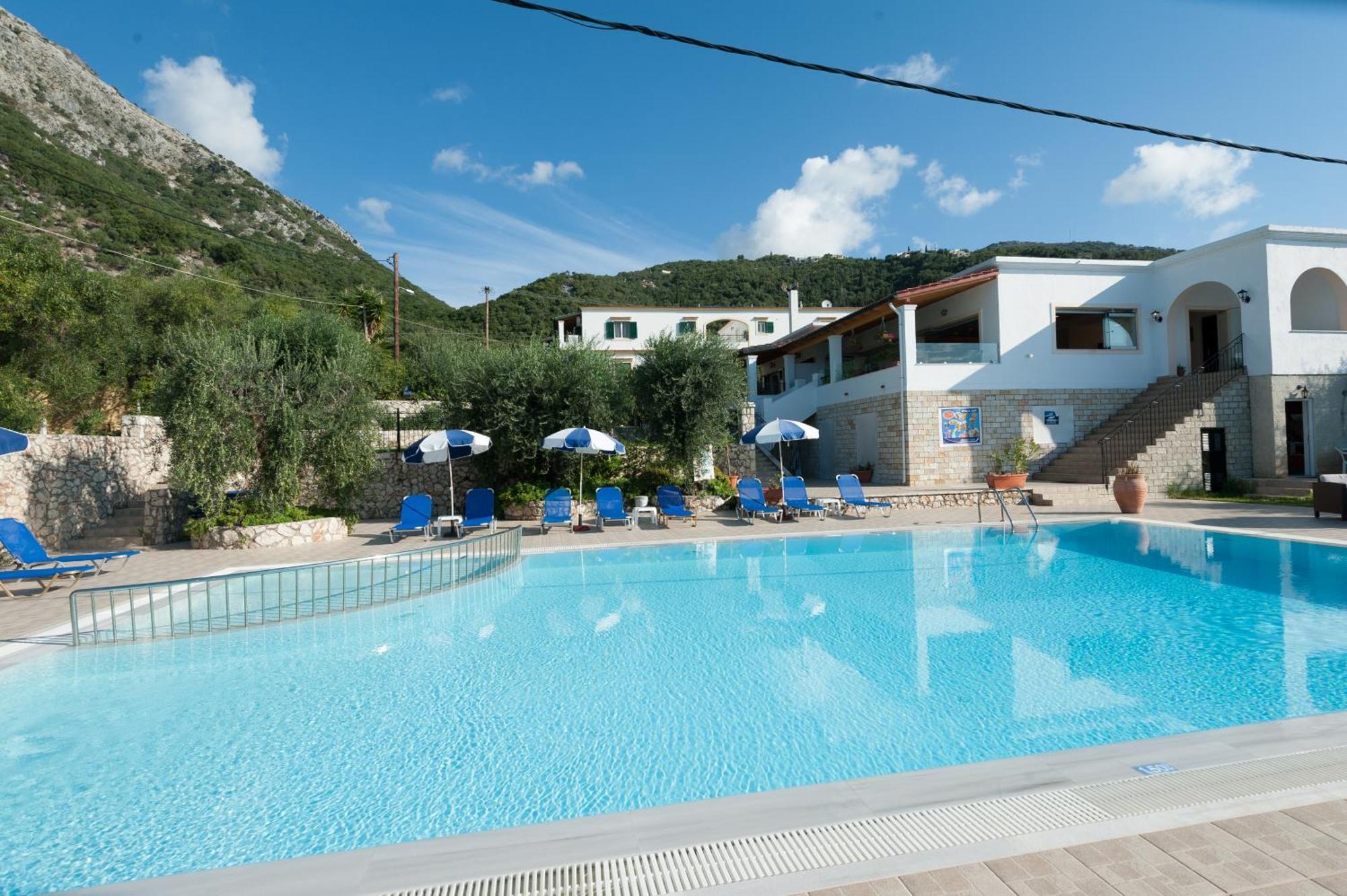 Crystal Blue Hotel, Barbati Ngoại thất bức ảnh