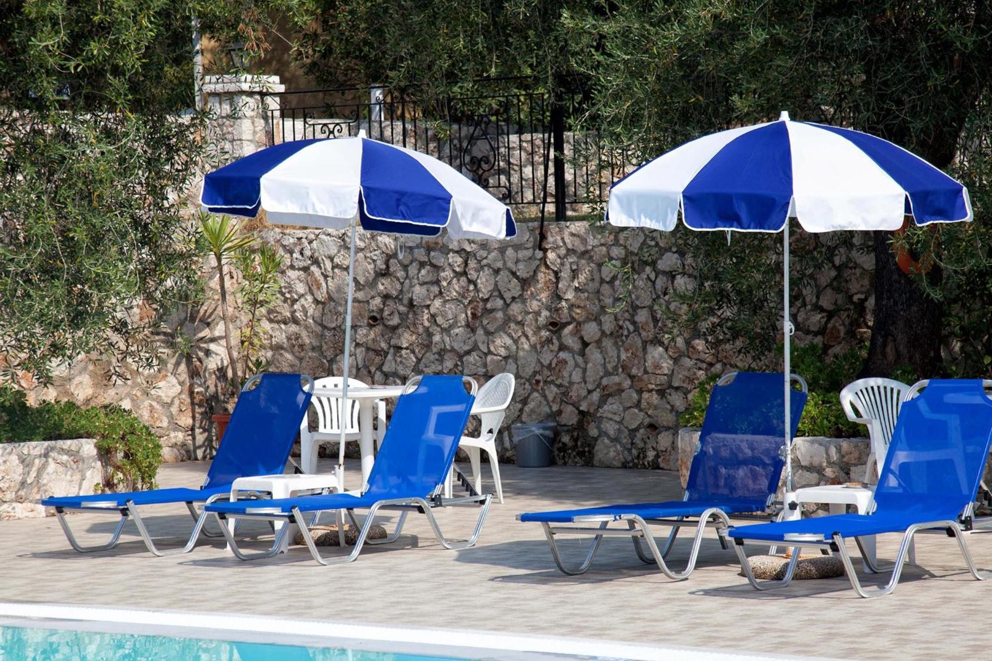 Crystal Blue Hotel, Barbati Ngoại thất bức ảnh