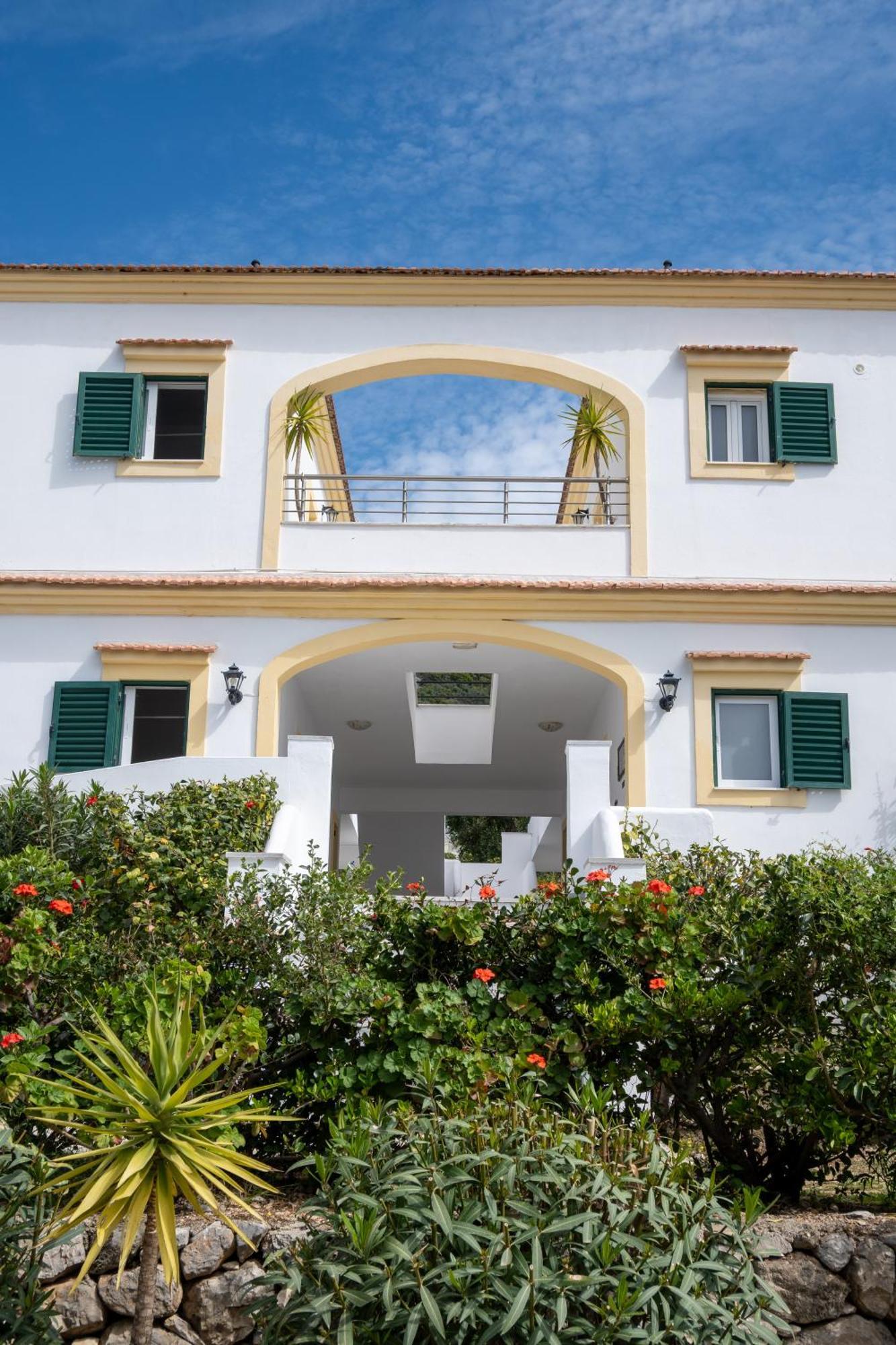 Crystal Blue Hotel, Barbati Ngoại thất bức ảnh