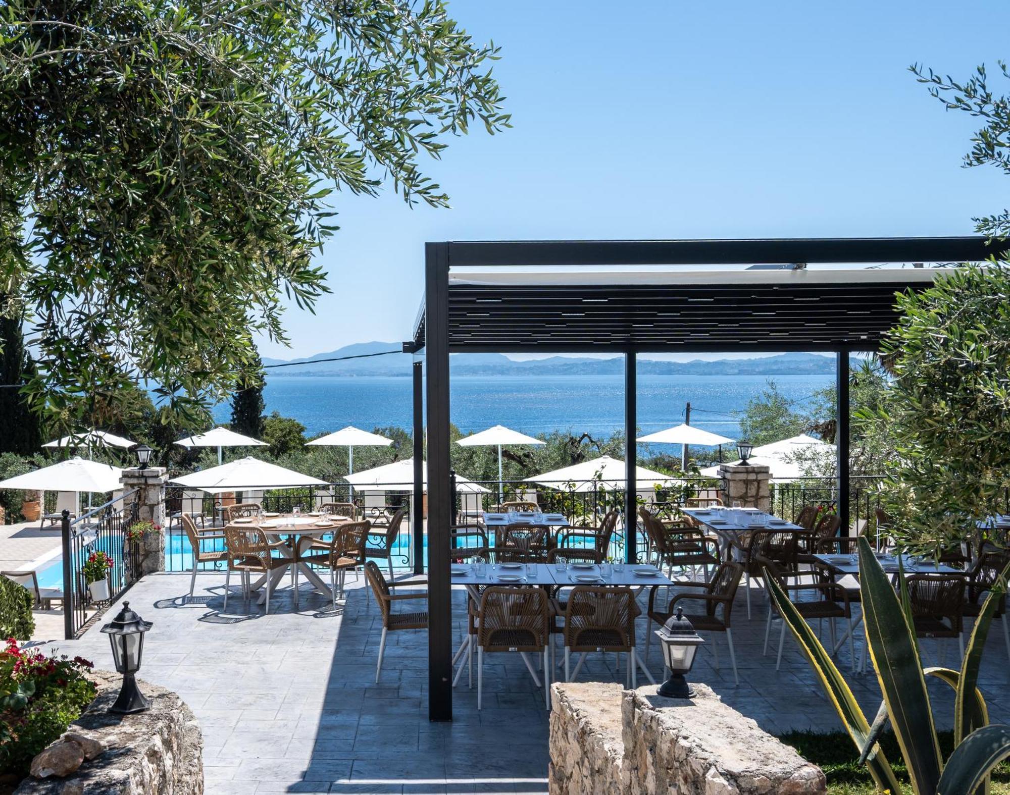 Crystal Blue Hotel, Barbati Ngoại thất bức ảnh