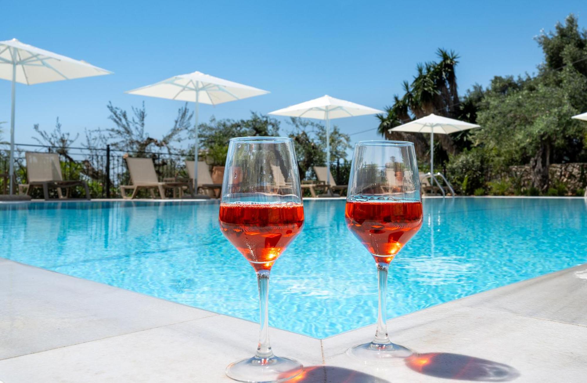 Crystal Blue Hotel, Barbati Ngoại thất bức ảnh
